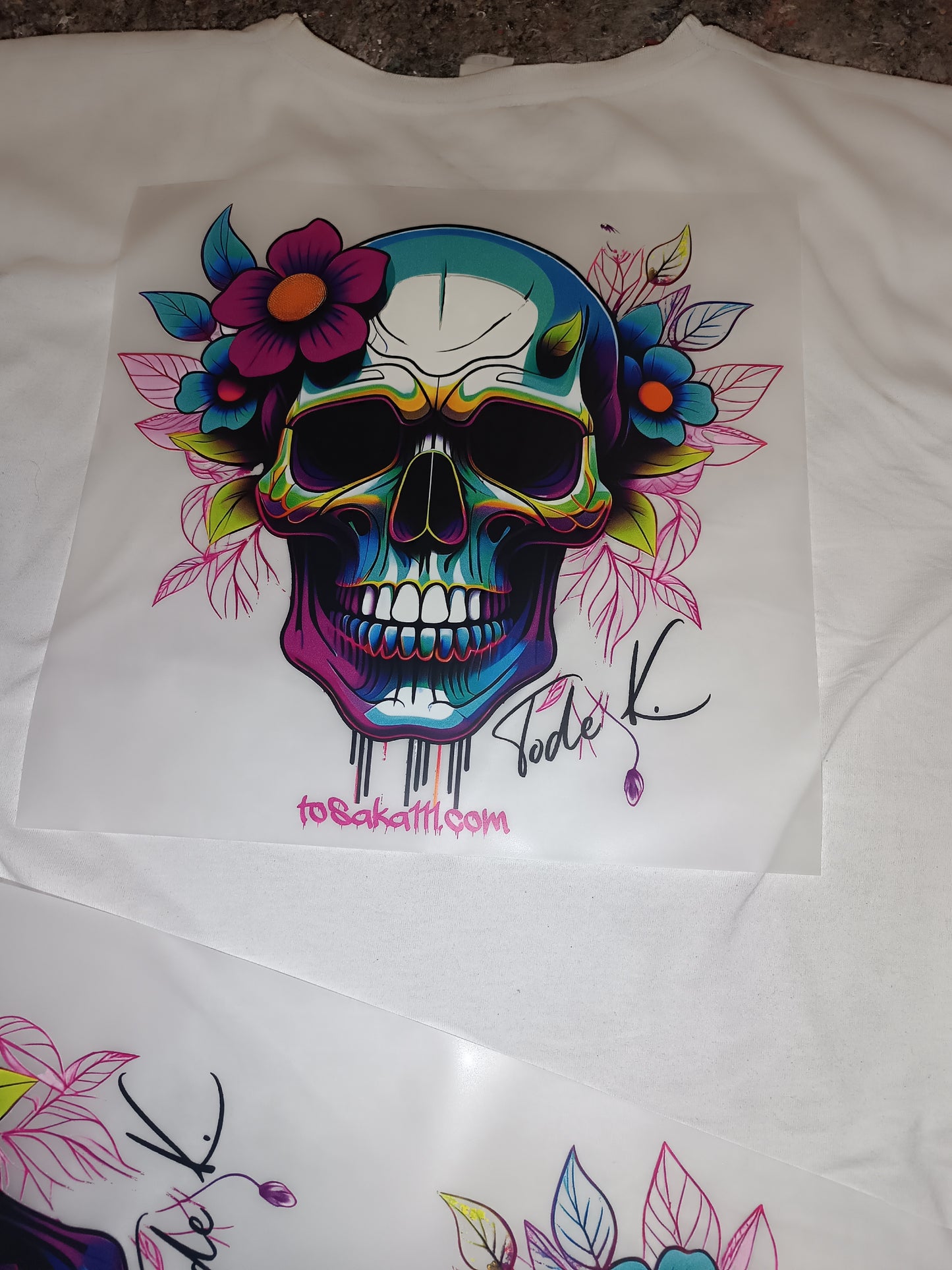 Exclusive Artist-Made Iron-On Transfer – “Floral Skull” – 30 cm × 30 cm Iron-On Transfers for Textiles, T-shirts, Bags and More